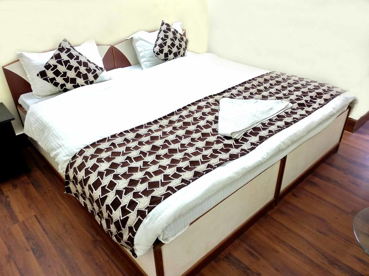 Hotel Ishwar Palace Jaipur Luaran gambar